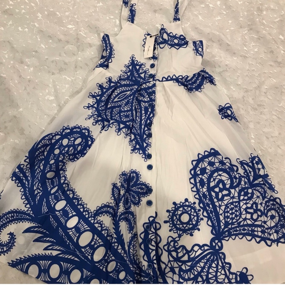 Bijou Sauvage Girls White Sundress with Bold Blue Paisley Print NWT